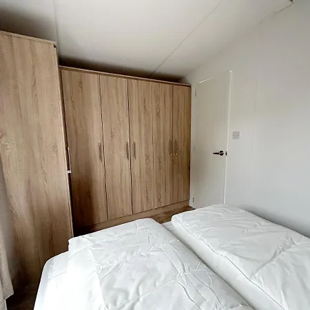 Chalet 527 Op Recreatiepark De Wielen