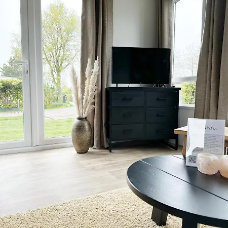 527 Op Recreatiepark De Wielen *